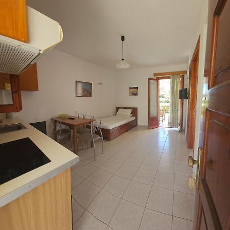 Drosia Apartments Platanias  Buitenkant foto